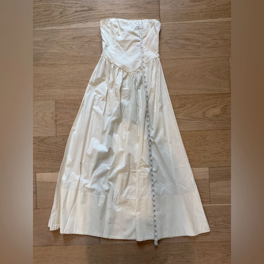 WeWoreWhat Strapless White Midi Dress - Picture 10 of 11